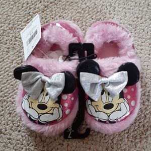 Disney's Junior Minnie slippers